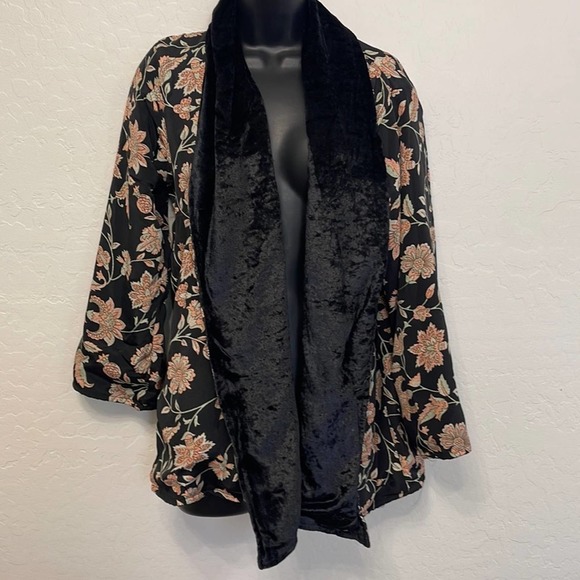 Cienna NWT  Reversible Velvet Jacket Women’s - Size Small/Medium - Picture 8 of 9